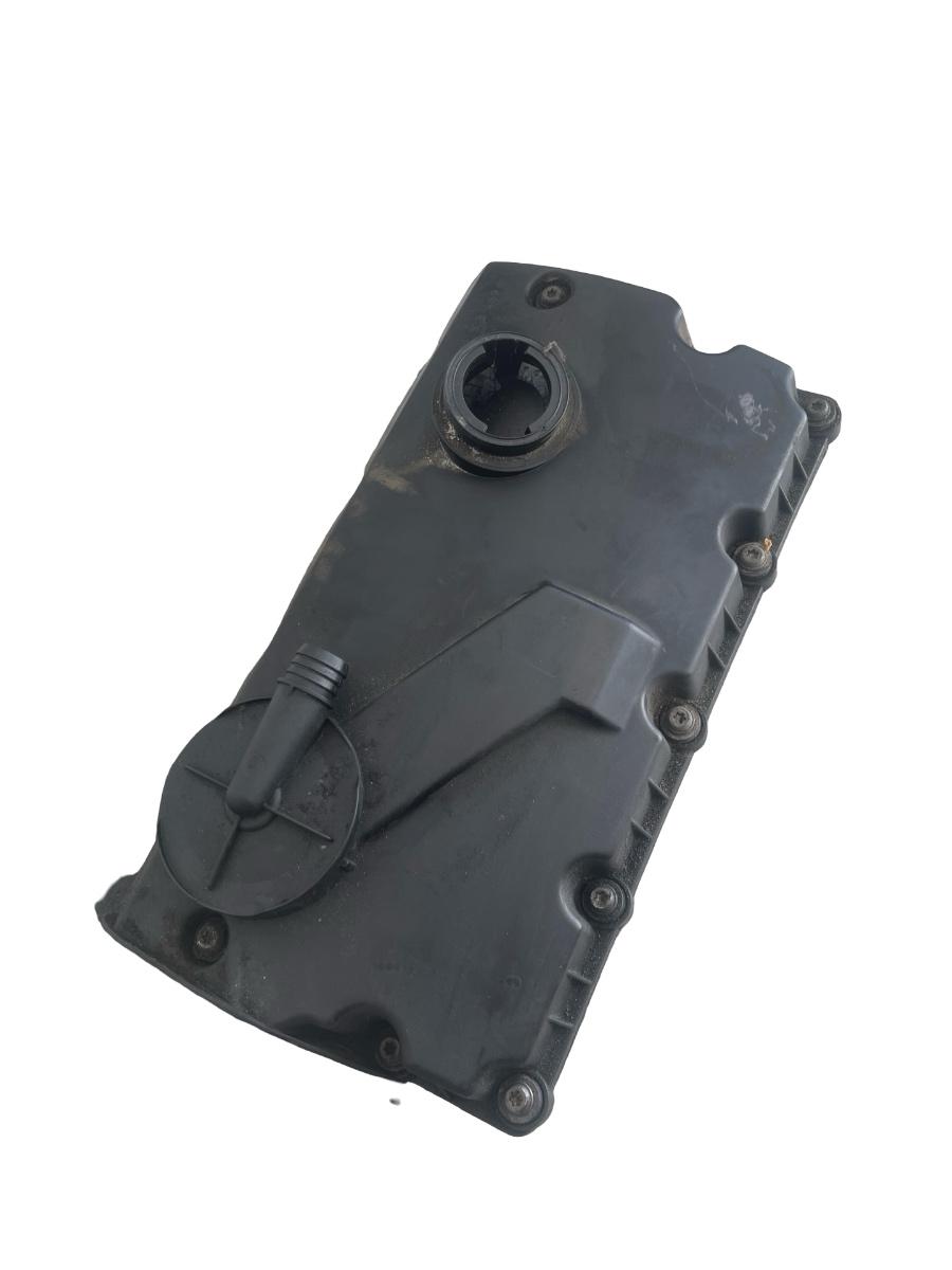 Capac culbutori VOLKSWAGEN GOLF V 1K1 2003 - 2009 1.9 TDI BKC 038103475N