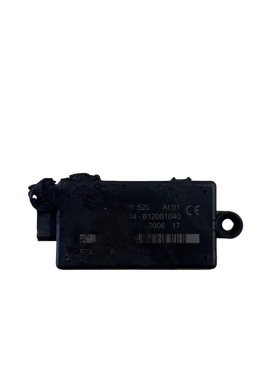Comutator alarma portiera dreapta fata BMW 6 E63 2004 - 2010 812061040