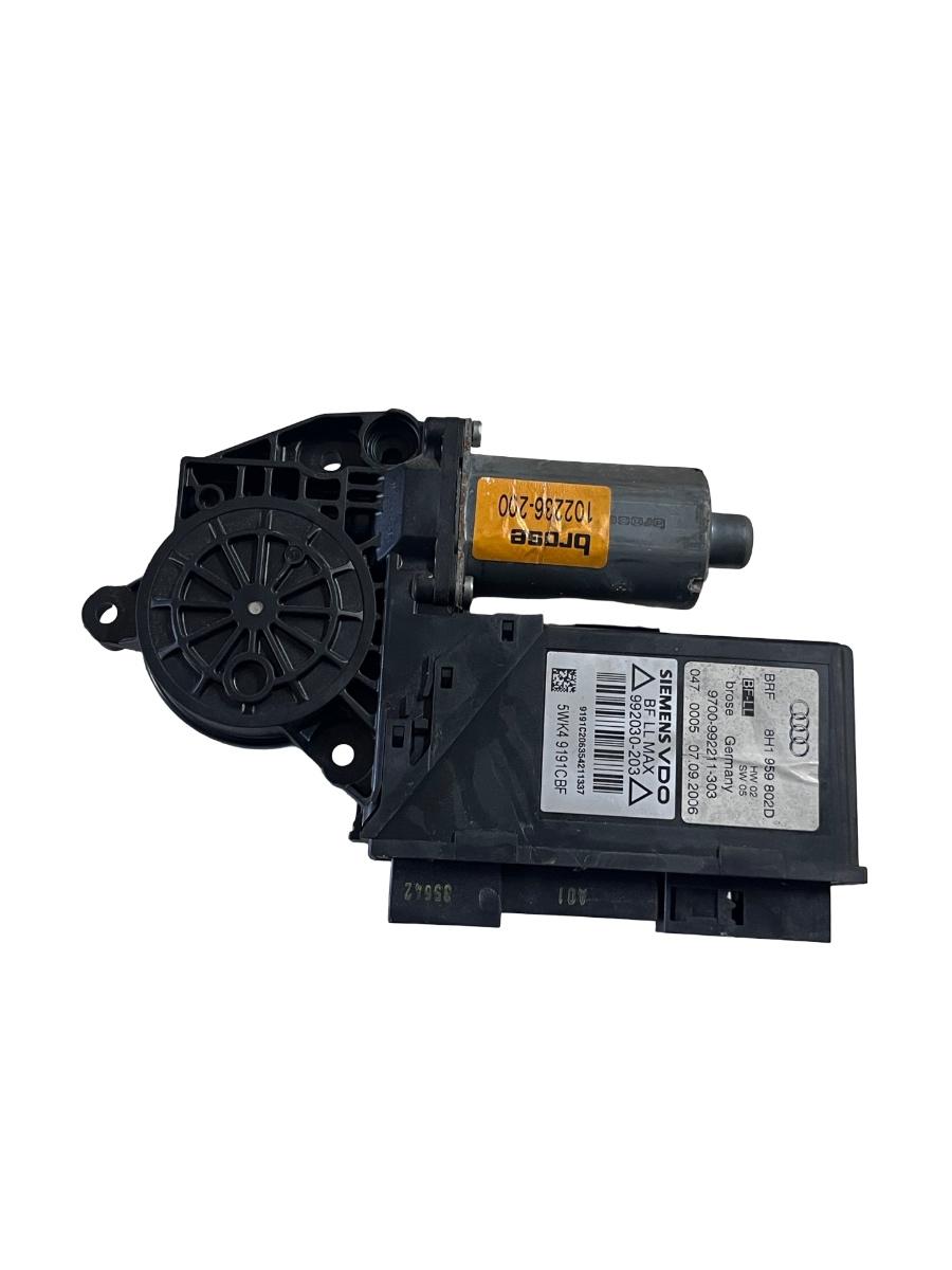 Motoras geam dreapta fata AUDI A4 Convertible 8H7, B6, 8HE, B7 2002 - 2009 8H1959802D