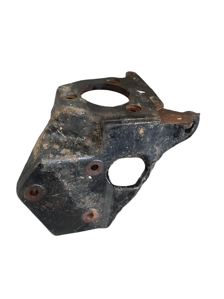 Suport pompa injectie VOLKSWAGEN TRANSPORTER IV Box 70XA 1990 - 2003 2.5TDI 074130147C – foto 3