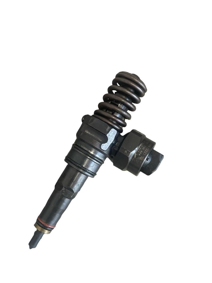 Injector combustibil VOLKSWAGEN GOLF IV 1J1 1997 - 2007 1.9 TDI AJM 038130073F