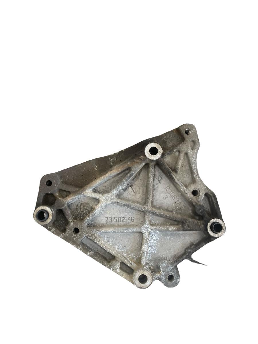 Suport alternator FIAT GRANDE PUNTO 199_ 2005 -> 1.3 D Multijet 199 A2.000 73502146