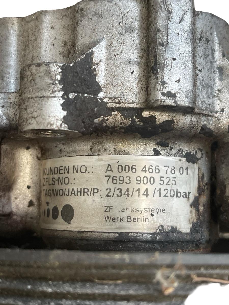 Pompa servodirectie MERCEDES-BENZ VITO Bus W639 2003 -> 2.2CDI A0064667801 – foto 2