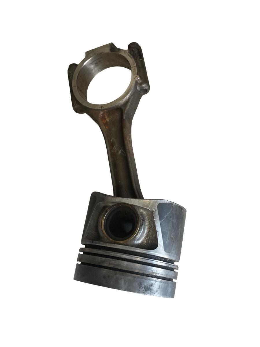 Piston cu biela AUDI A4 IV 8K2, B8 2007 - 2015 2.0TDI CBA BHS 038JDE