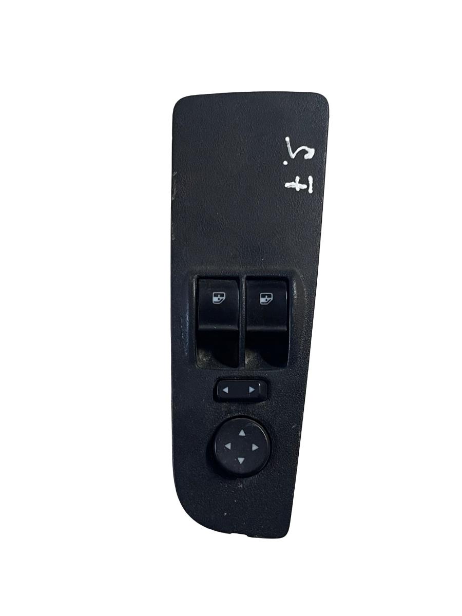 Butoane geamuri electrice stanga fata FIAT GRANDE PUNTO 199_ 2005 -> 735423371