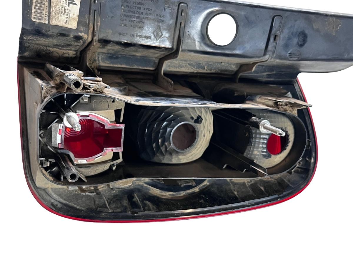 Lampa spate / Stop stanga spate DACIA DUSTER 2010 -> 265555684R – foto 4