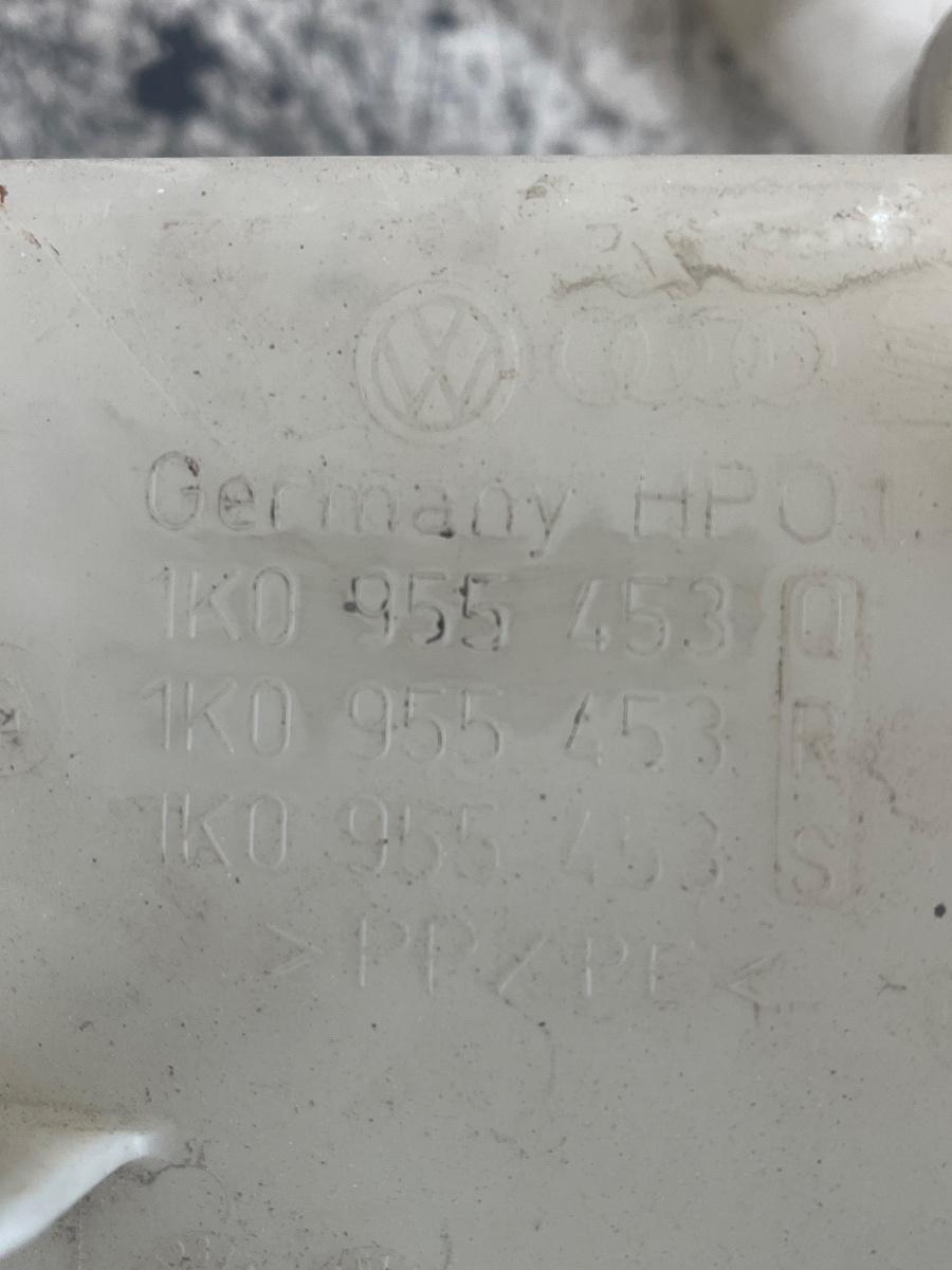 Vas/rezervor lichid de spalare parbriz VOLKSWAGEN TOURAN 1T1, 1T2 2003 - 2010 1.4 TSI BMY 1K0955453Q – foto 3