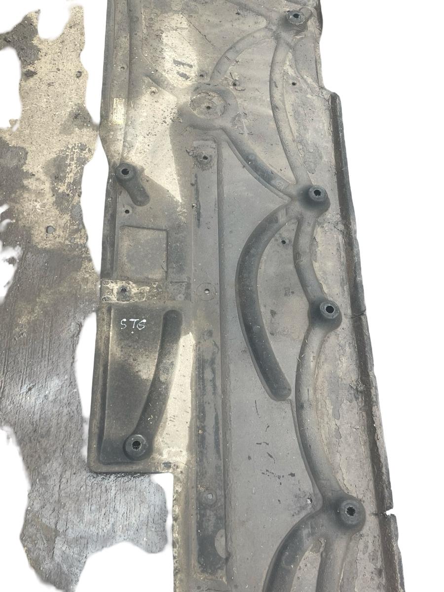 Scut sub caroserie stanga MERCEDES-BENZ E-CLASS W212 2009 -> 2.2 E 250 CDI / BlueTEC 4-matic OM 651.924 A2126800309 – foto 3