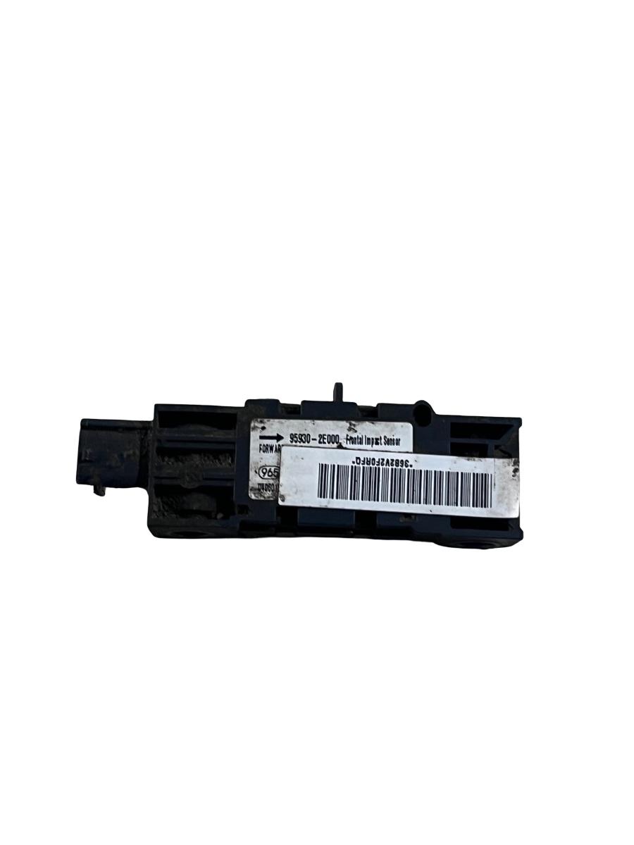 Senzor de impact airbag KIA SPORTAGE JE_, KM_ 2004 -> 95930-2E000