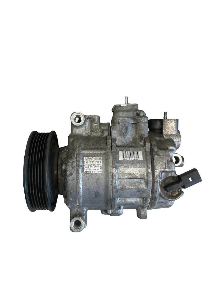 Compresor AC VOLKSWAGEN GOLF VI 5K1 2008 - 2013 1.6 TDI CAYC 5N0820803F
