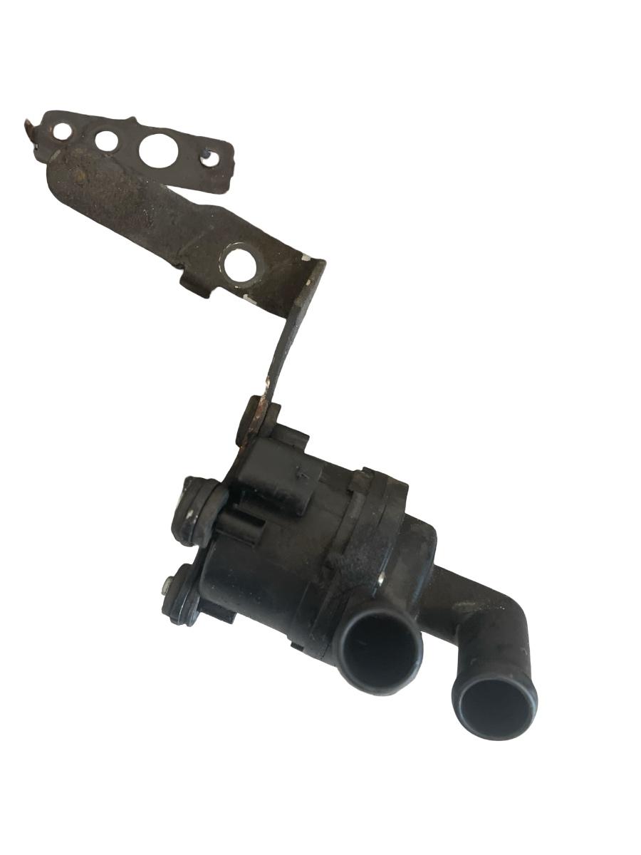 Pompa recirculare apa auxiliara VOLKSWAGEN GOLF VI 5K1 2008 - 2013 1.6 TDI CAYC