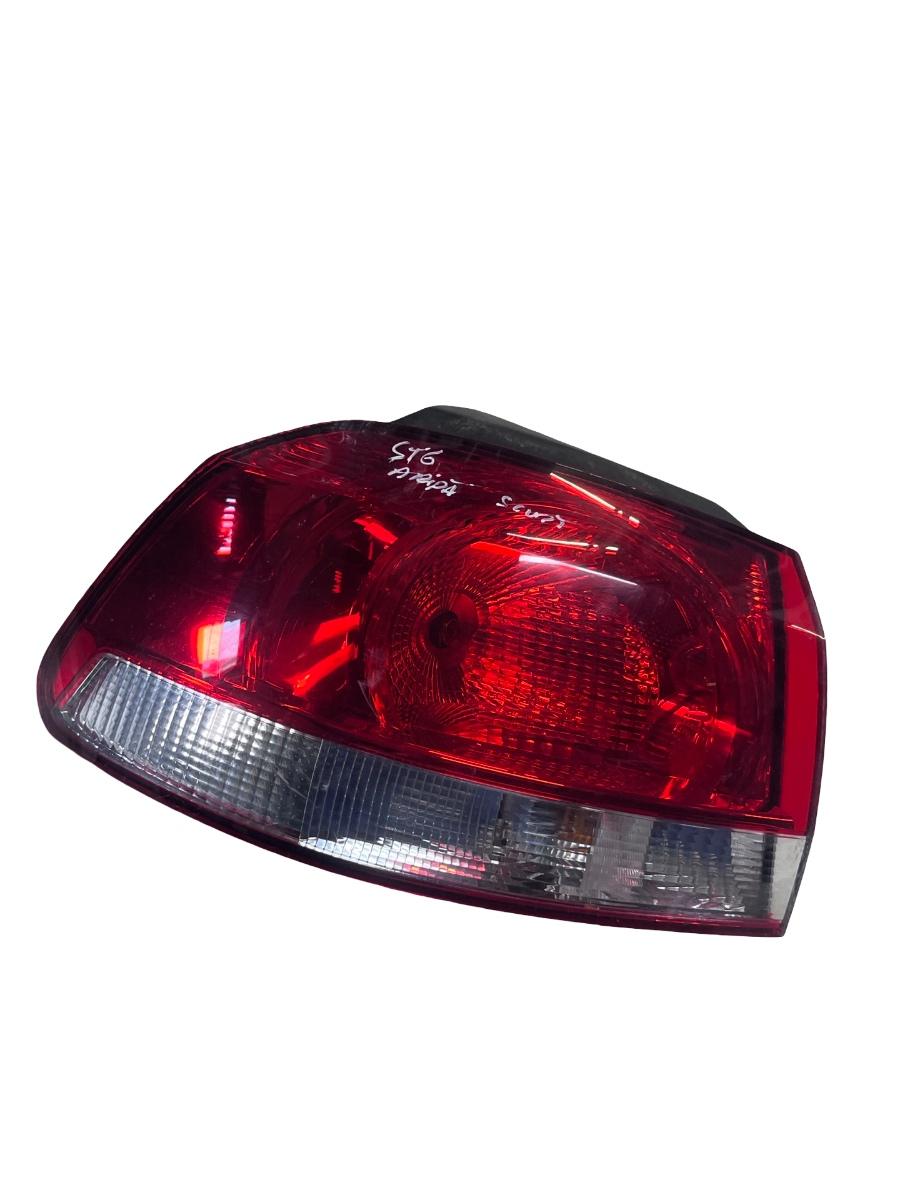 Lampa spate / Stop stanga spate VOLKSWAGEN GOLF VI 5K1 2008 - 2013 5K0945095E