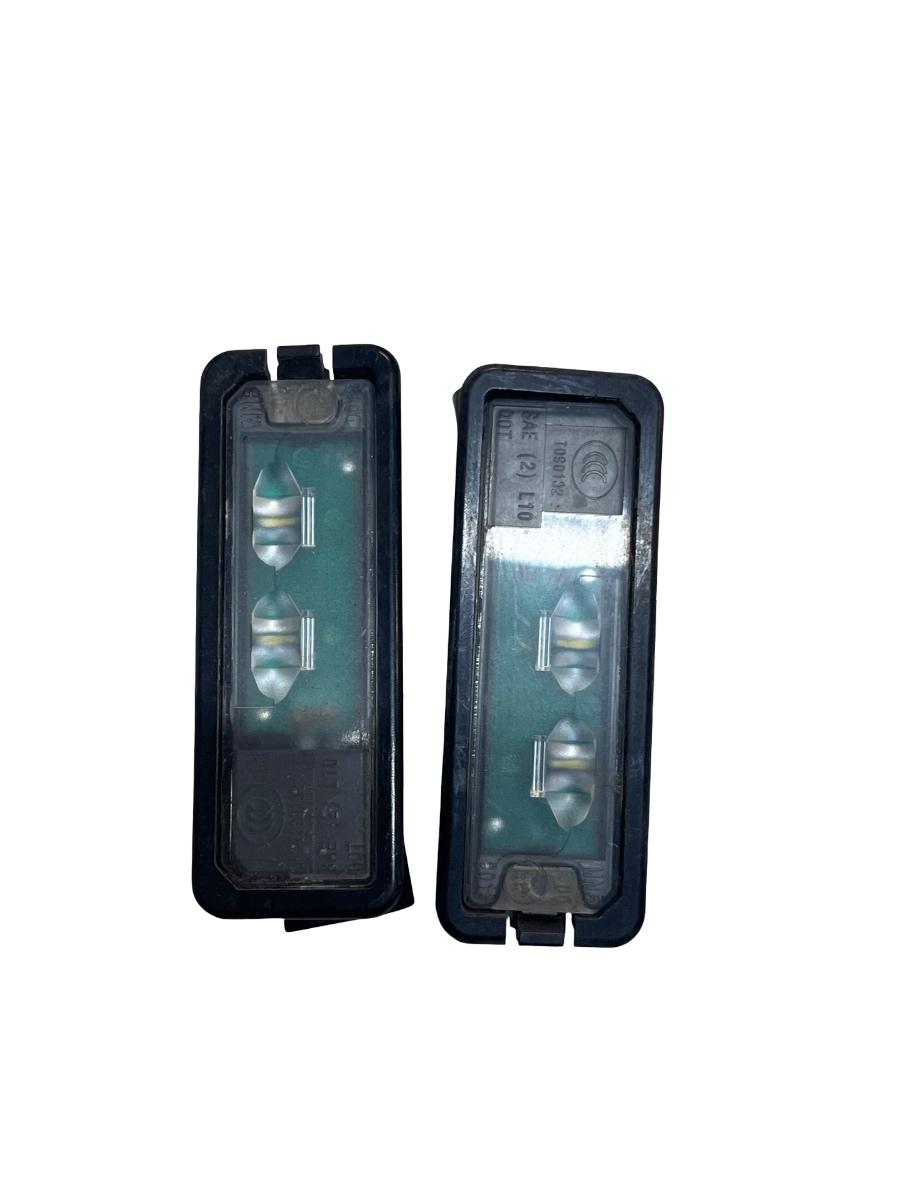 Lampi numar de inmatriculare VOLKSWAGEN GOLF VI 5K1 2008 - 2013 1K8943021C