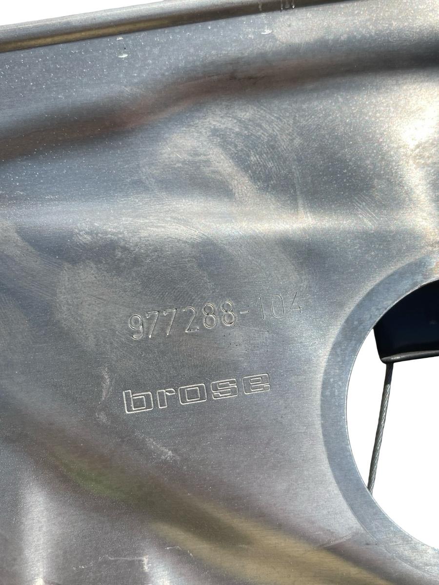 Macara geam dreapta spate MERCEDES-BENZ E-CLASS W212 2009 -> 2.2 E 250 CDI / BlueTEC 4-matic OM 651.924 977288-104 – foto 2