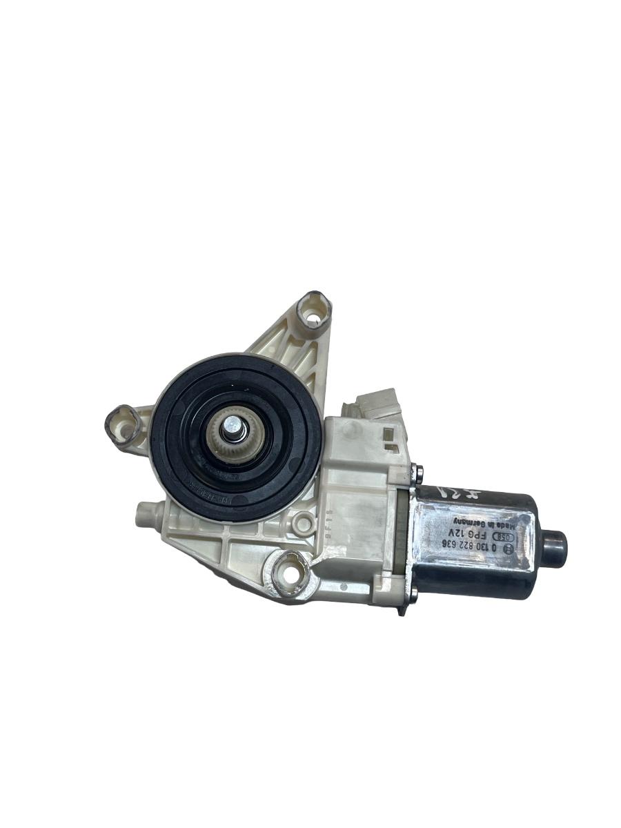 Motoras geam dreapta fata MERCEDES-BENZ E-CLASS W212 2013 FL -> A2129066702