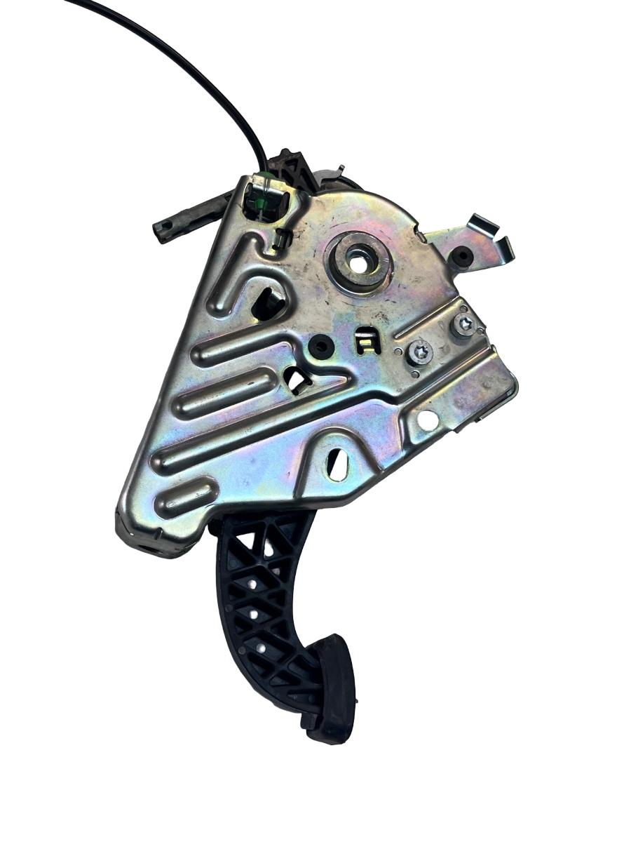 Pedala de frana de mana MERCEDES-BENZ E-CLASS W212 2013 FL -> A2044201584 – foto 3
