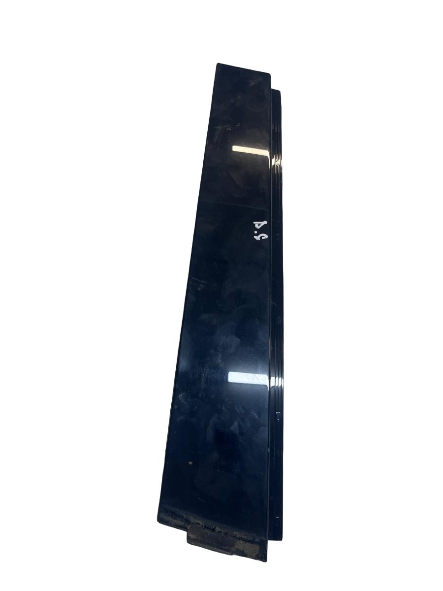 Ornament portiera dreapta spate VOLKSWAGEN GOLF VI 5K1 2008 - 2013 5K683902B