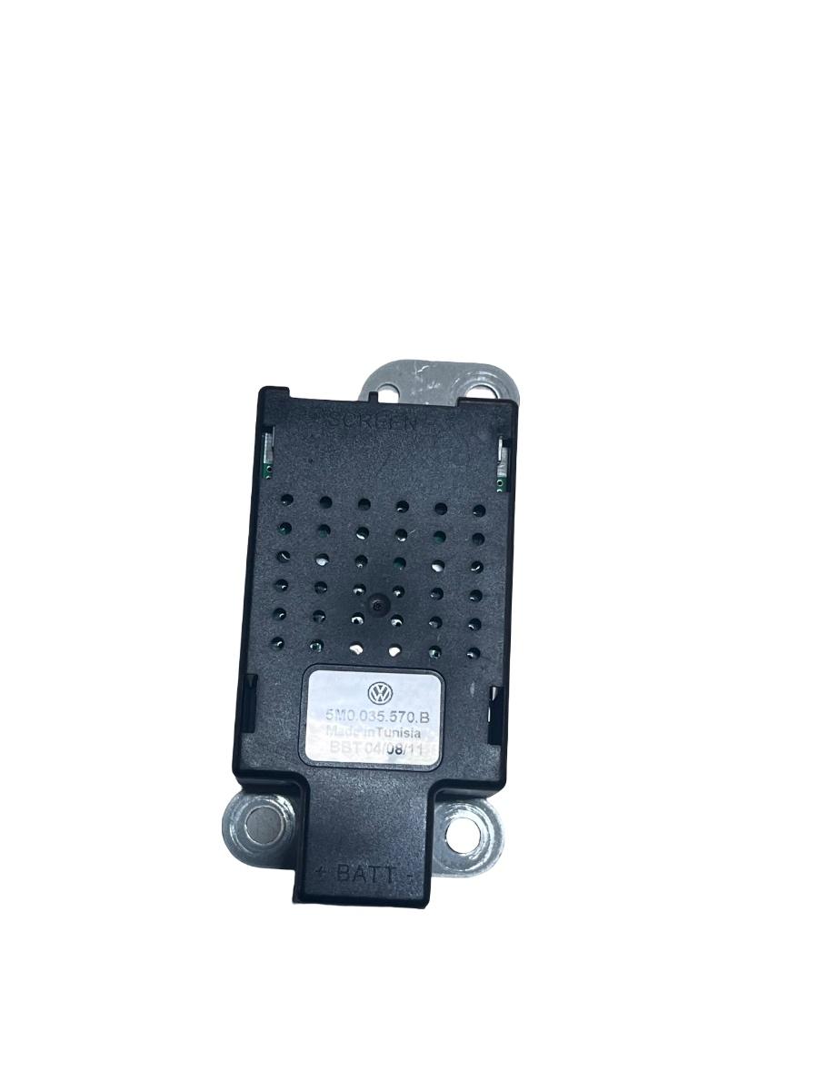 Amplificator semnal antena VOLKSWAGEN GOLF VI 5K1 2008 - 2013 5M0035570B