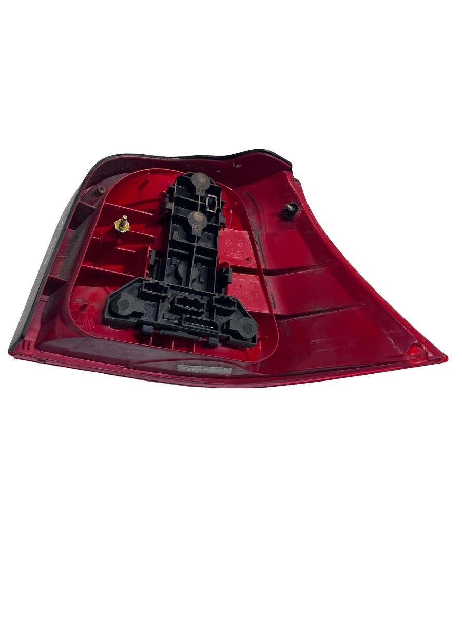 Lampa spate / Stop stanga spate VOLKSWAGEN GOLF IV 1J1 1997 - 2007 – foto 2