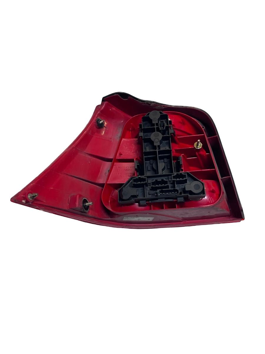 Lampa spate / Stop dreapta spate VOLKSWAGEN GOLF IV 1J1 1997 - 2007 – foto 3