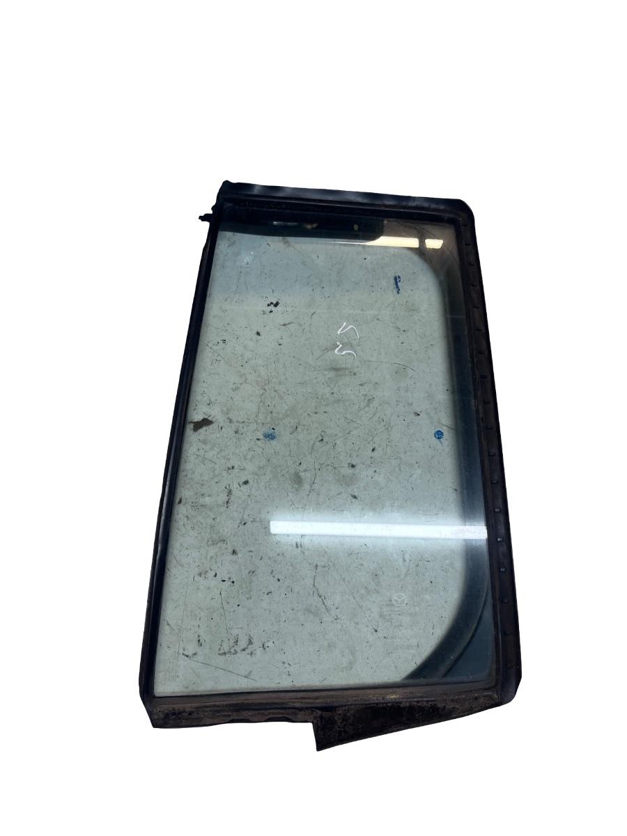 Geam fix stanga spate portiera MAZDA 5 CR19 2005 - 2010