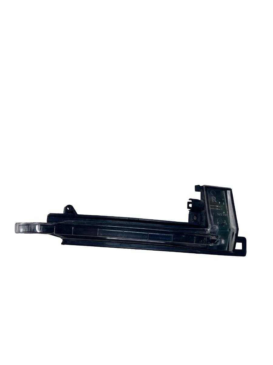 Semnalizare oglinda dreapta fata AUDI A4 IV 8K2, B8 2007 - 2015 8K0949102