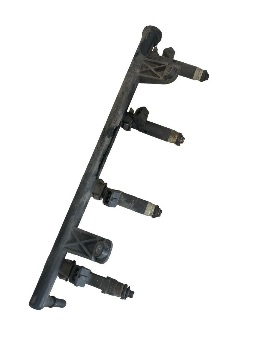 Rampa + injectoare DACIA LOGAN LS_ 2004 -> 1.4i 8200494284A – foto 3