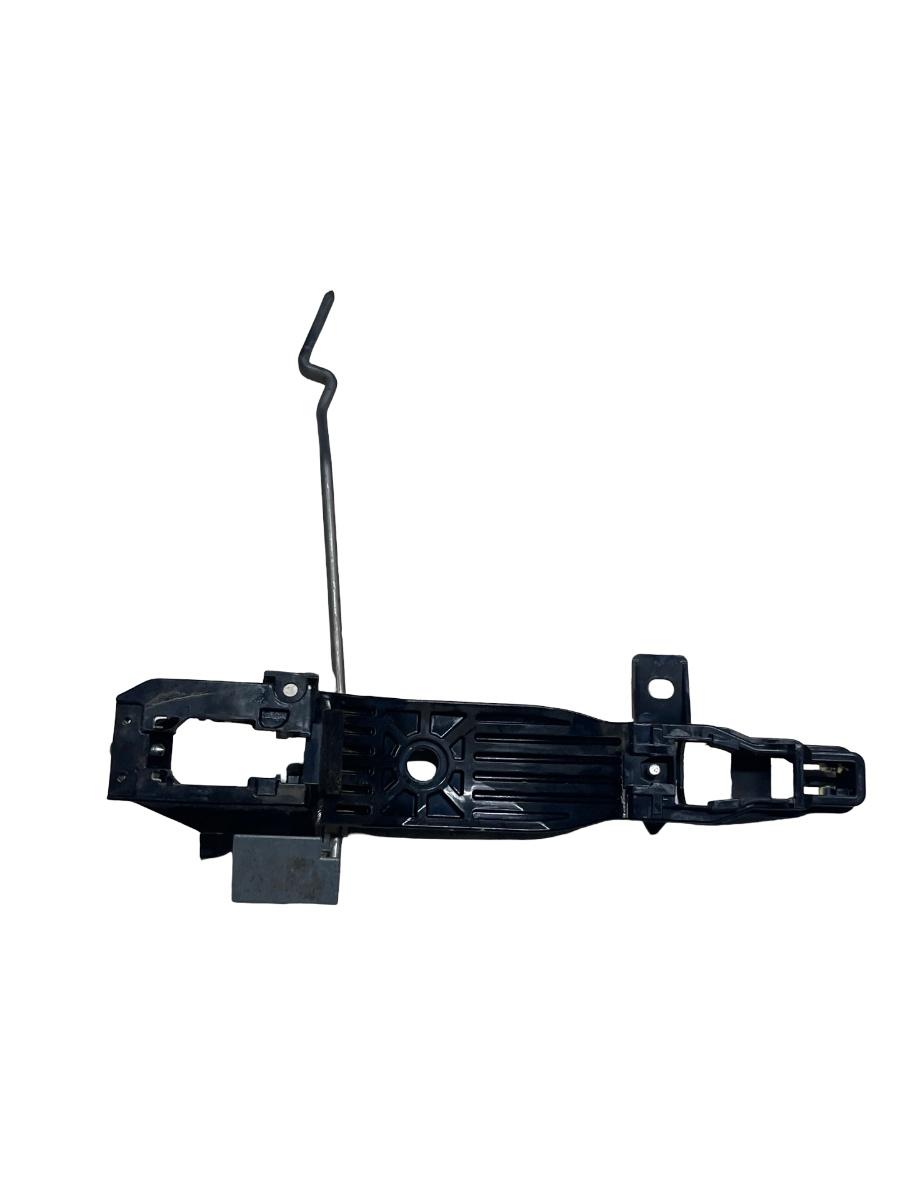 Suport maner portiera stanga fata ( UK ) MAZDA 2 DE, DH_3 2007 - 2015