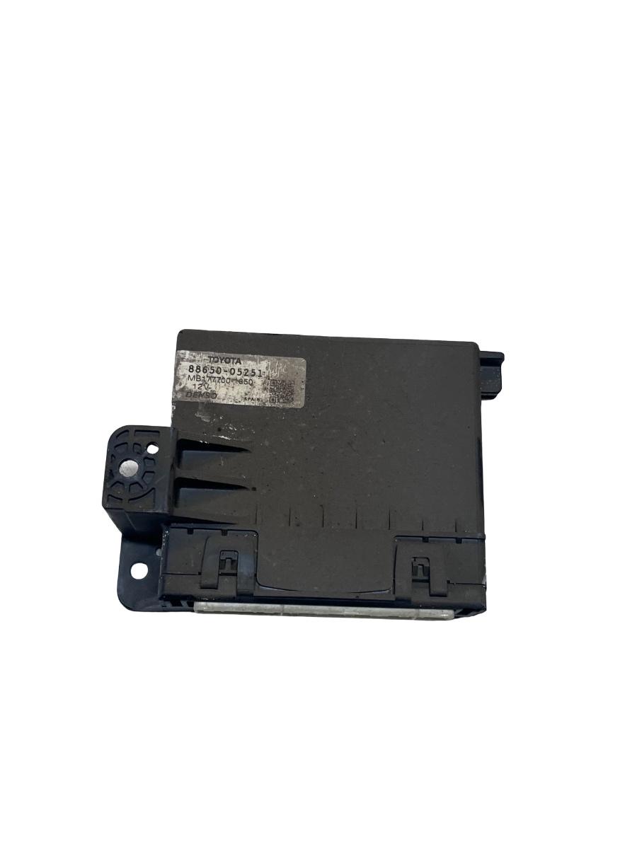 Modul clima TOYOTA AVENSIS Saloon _T27_ 2008 -> 88650-05251