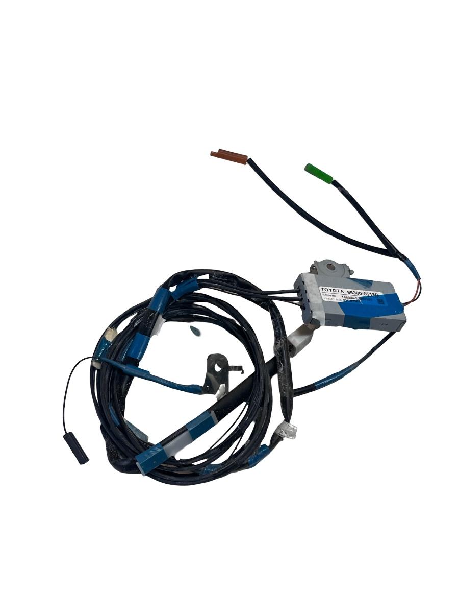 Amplificator semnal antena + instalatie TOYOTA AVENSIS Saloon _T27_ 2008 -> 86300-05180