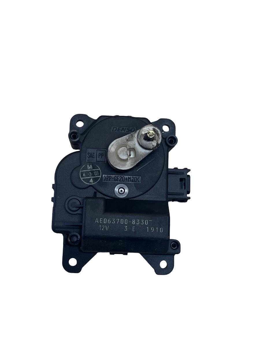 Motoras/actuator clapeta aer TOYOTA RAV 4 II _A2_ 2000 - 2005 63700-8330