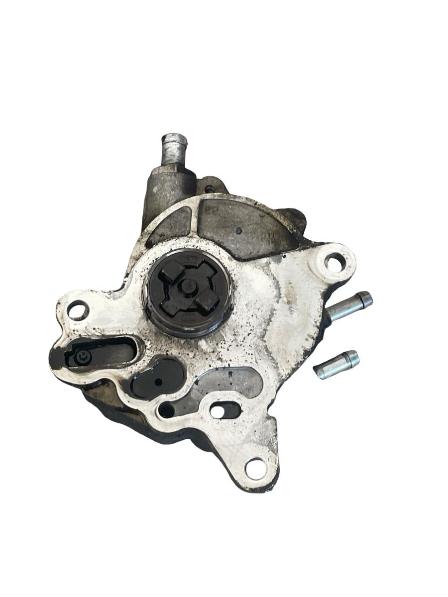 Pompa de vacuum VOLKSWAGEN PASSAT 3C2 2005 - 2010 2.0 TDI BMR, CBBB 03G145209C
