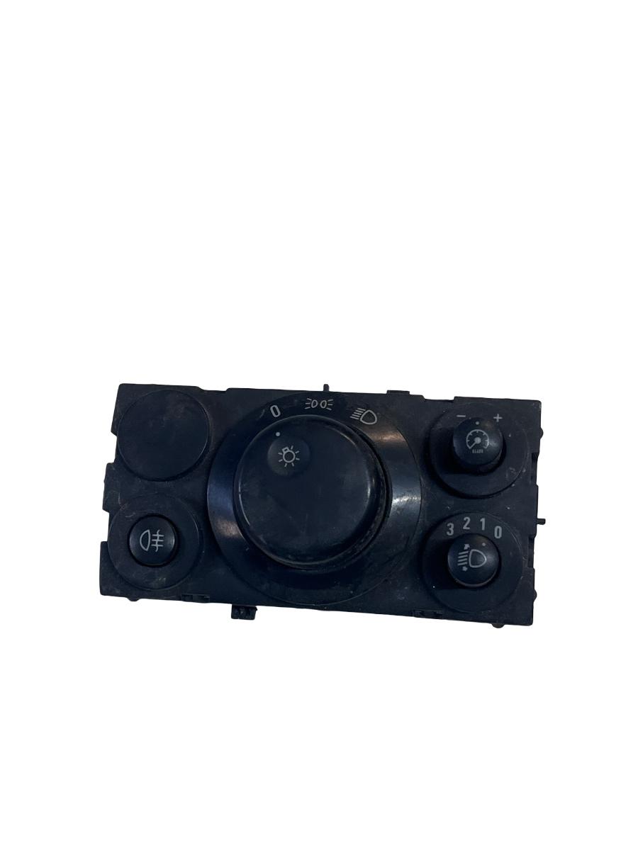 Bloc lumini OPEL ASTRA H L48, A04 2004 - 2014 13198926