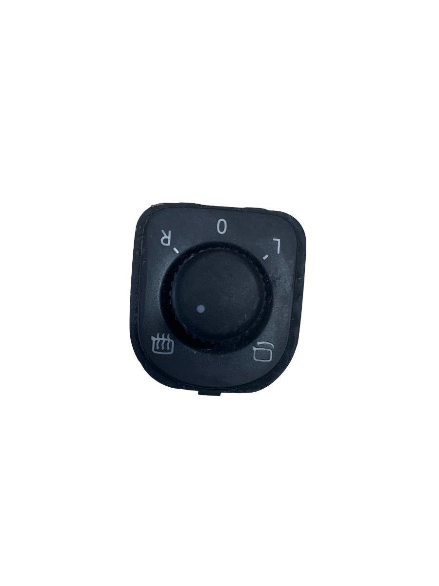 Buton reglaj oglinda laterala VOLKSWAGEN PASSAT Variant 3C5 2005 - 2011 1K0959565J