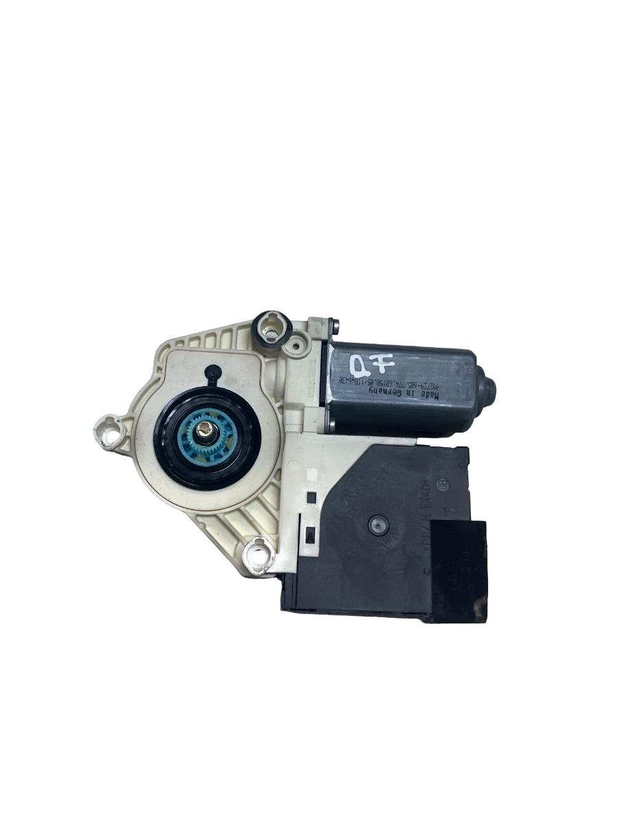 Motoras geam dreapta fata VOLKSWAGEN PASSAT Variant 3C5 2005 - 2011 1K0959792H