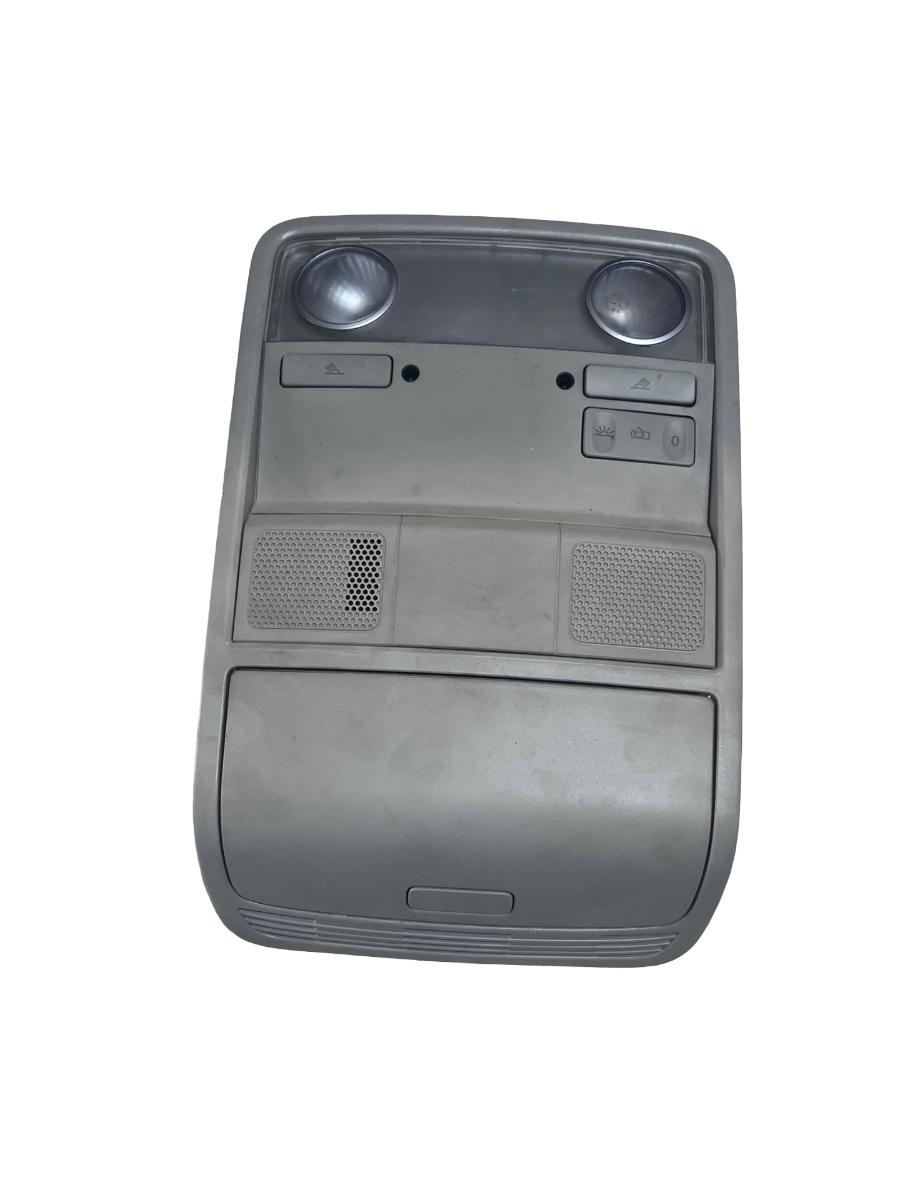 Plafoniera VOLKSWAGEN PASSAT Variant 3C5 2005 - 2011 1K0868837