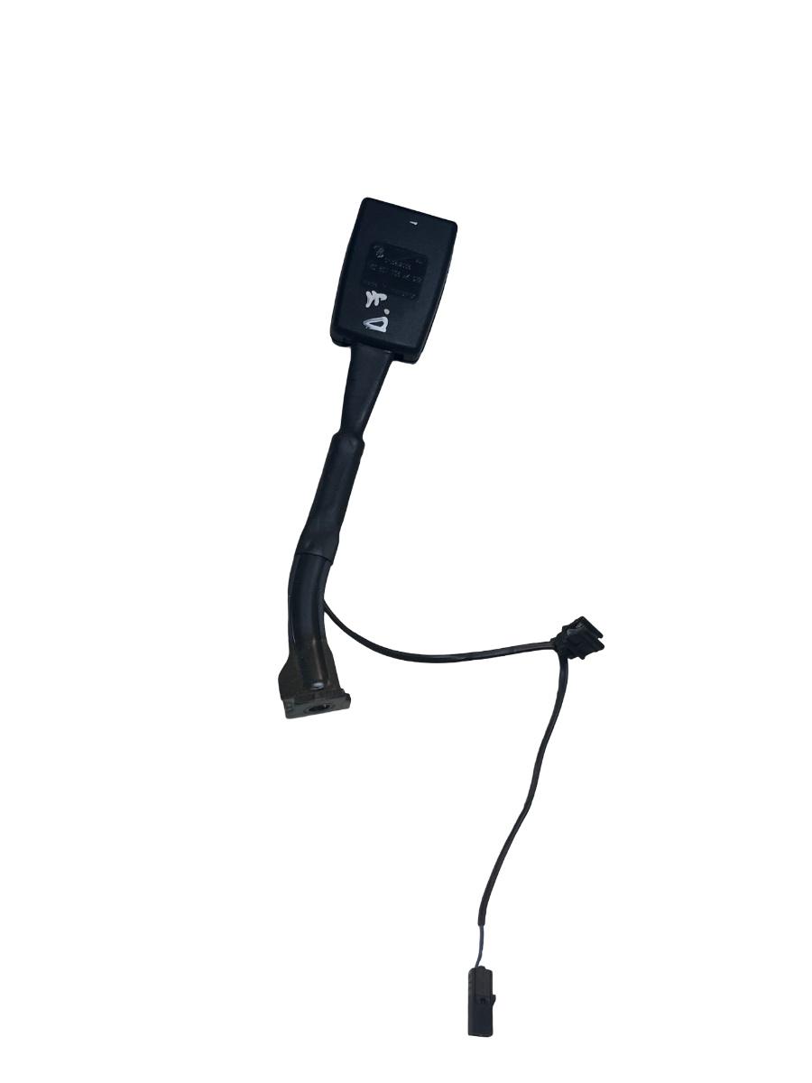 Pretensionare centura de siguranta dreapta fata VOLKSWAGEN PASSAT Variant 3C5 2005 - 2011 1K3857756