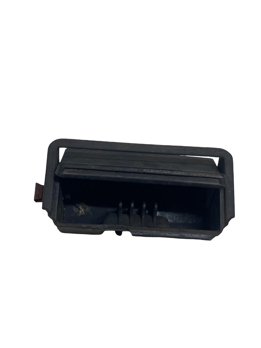 Scrumiera (fata) VOLKSWAGEN GOLF II 19E, 1G1 1983 - 1992 251857331