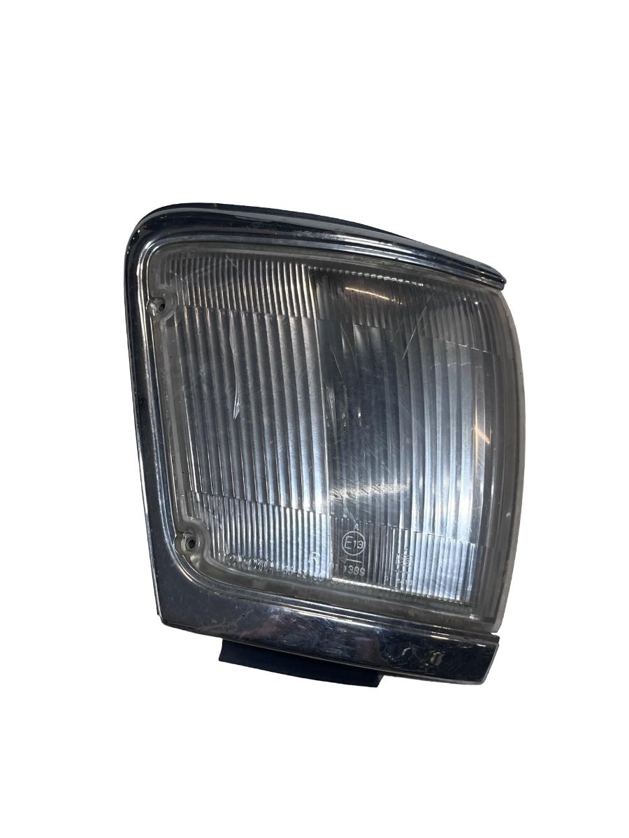 Lampa de semnalizare dreapta fata TOYOTA 4 RUNNER _N1_ 1987 - 1996