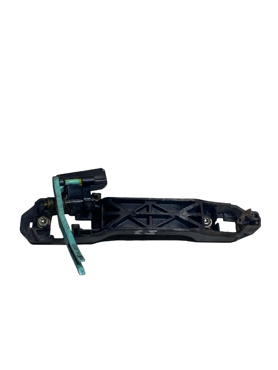 Suport maner portiera stanga spate TOYOTA COROLLA Verso _E12_ 2001 - 2004