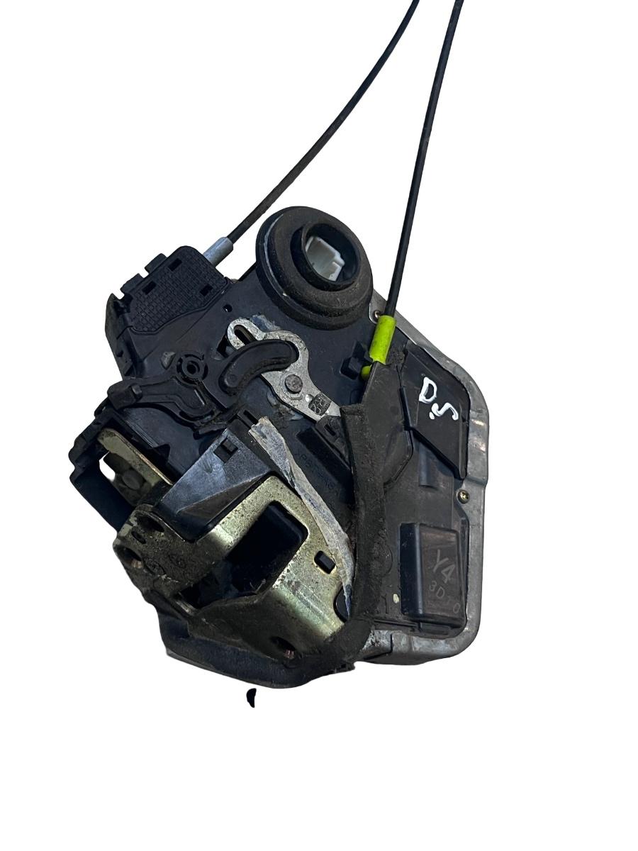 Broasca usa dreapta spate TOYOTA COROLLA Verso _E12_ 2001 - 2004 Y43D10