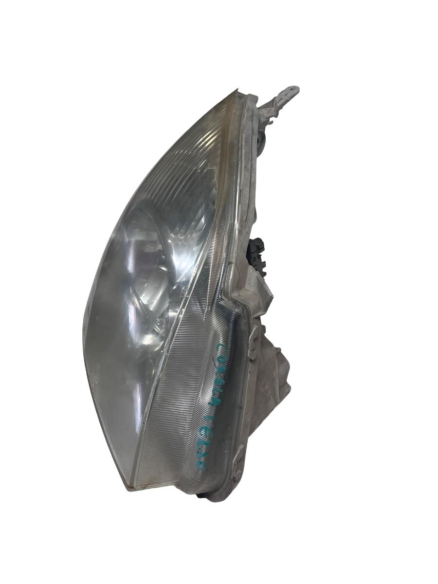 Far dreapta fata ( CU DEFECT ) TOYOTA COROLLA Verso _E12_ 2001 - 2004 – foto 3