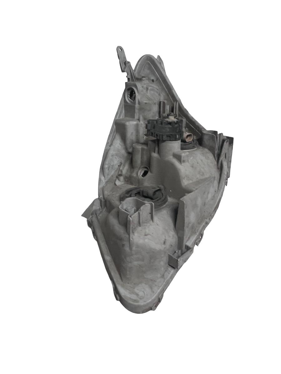 Far dreapta fata ( CU DEFECT ) TOYOTA COROLLA Verso _E12_ 2001 - 2004 – foto 5