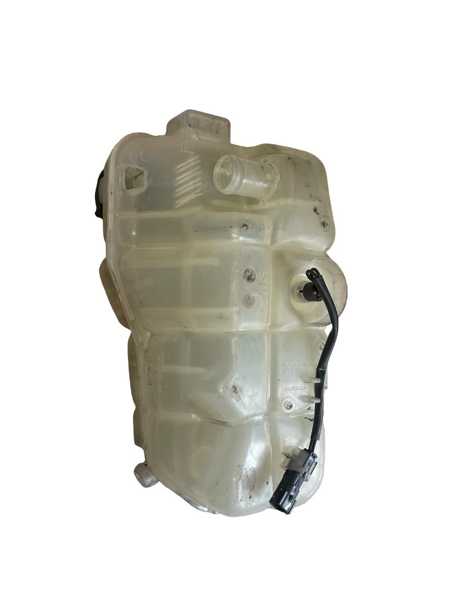 Vas rezervor de expansiune lichid de racire VOLVO V40 Hatchback 525, 526 2012 -> 2.0 D4 D 4204 T14 31338764