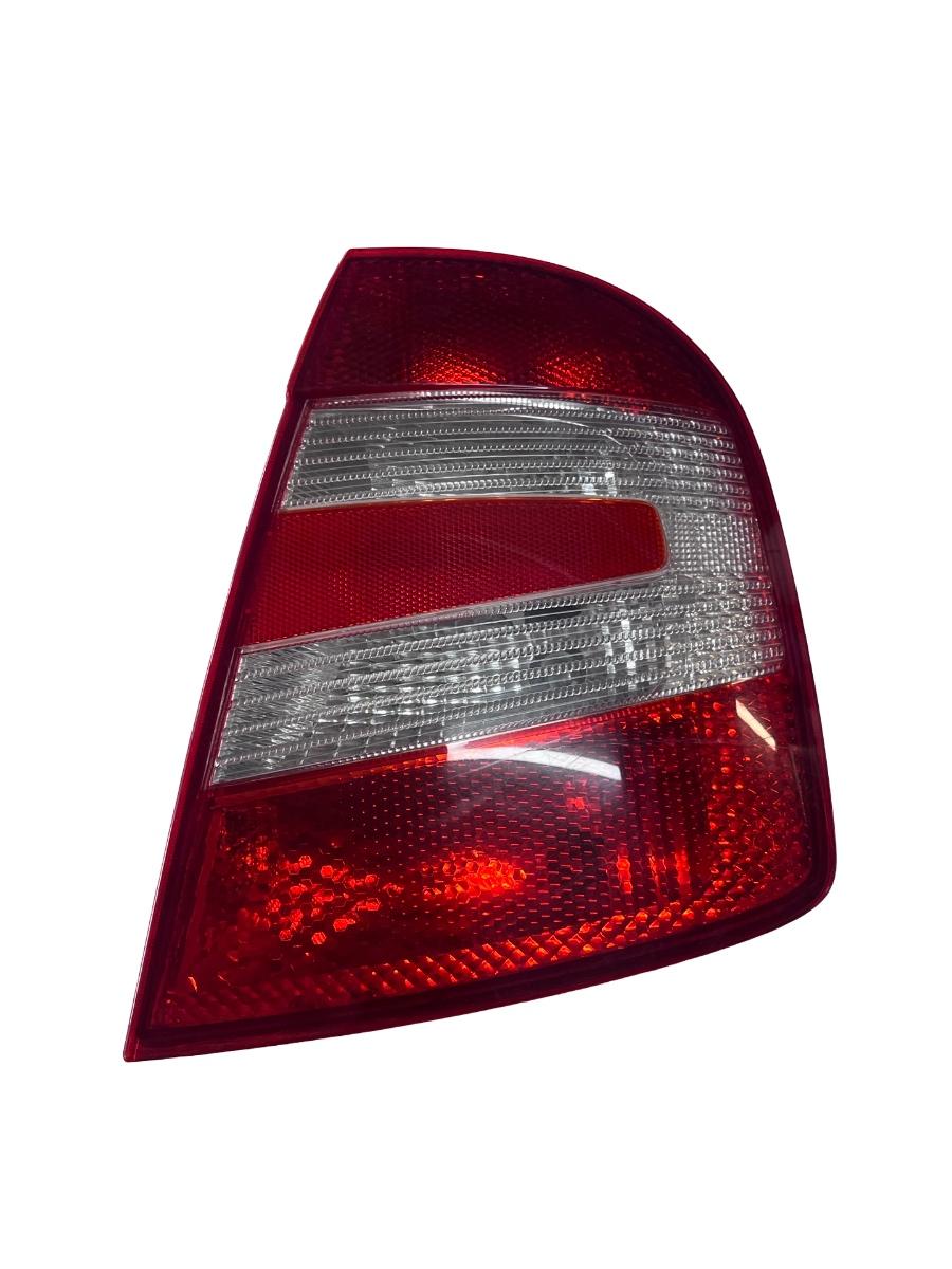 Lampa spate / Stop dreapta spate SKODA FABIA 6Y2 1999 - 2008 6Y6945112B