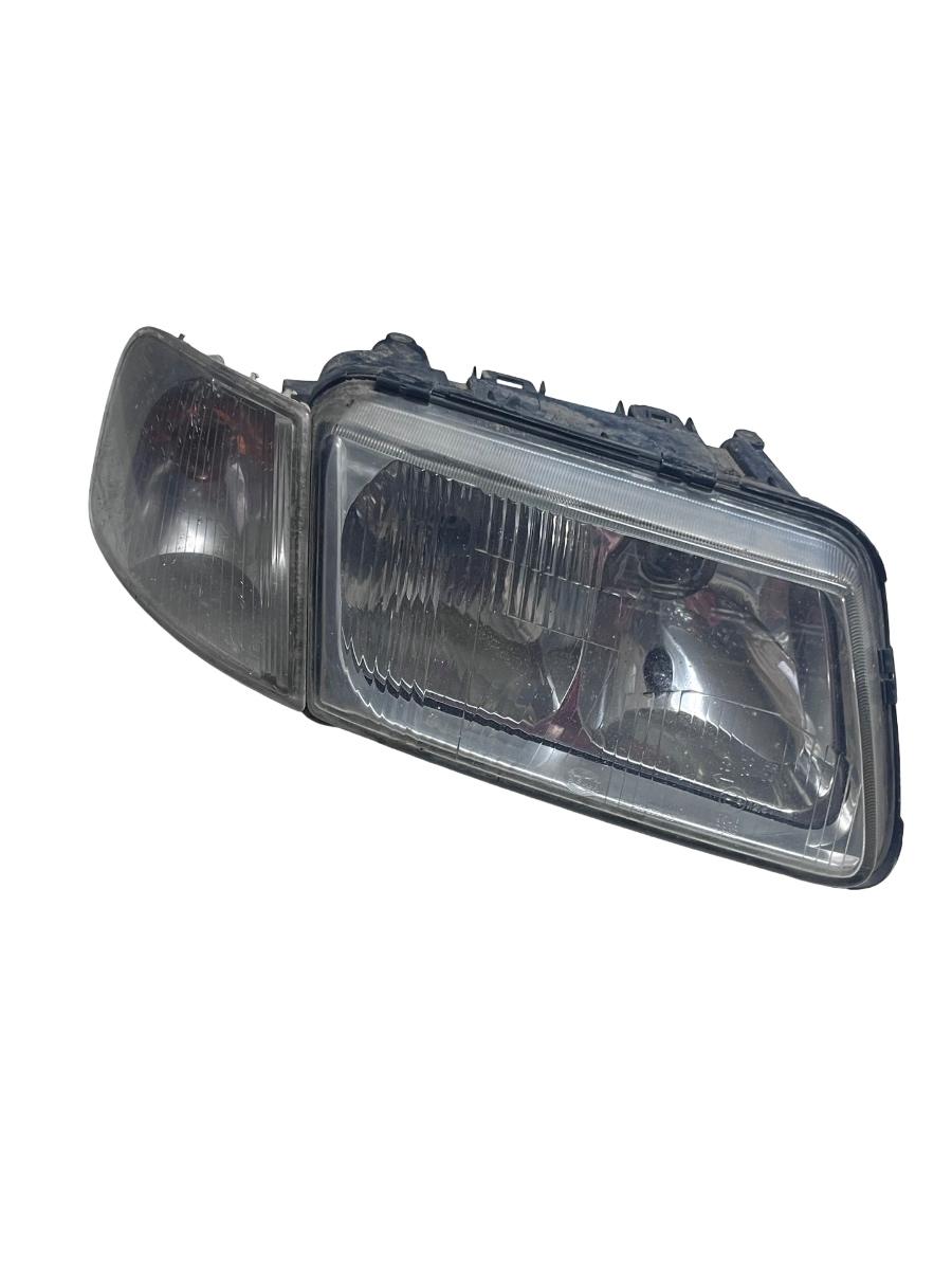 Far stanga fata AUDI A3 8L1 1996 - 2006