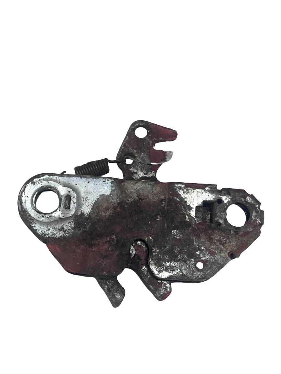 Incuietoare capota motor SKODA 105,120 742 1976 - 1990