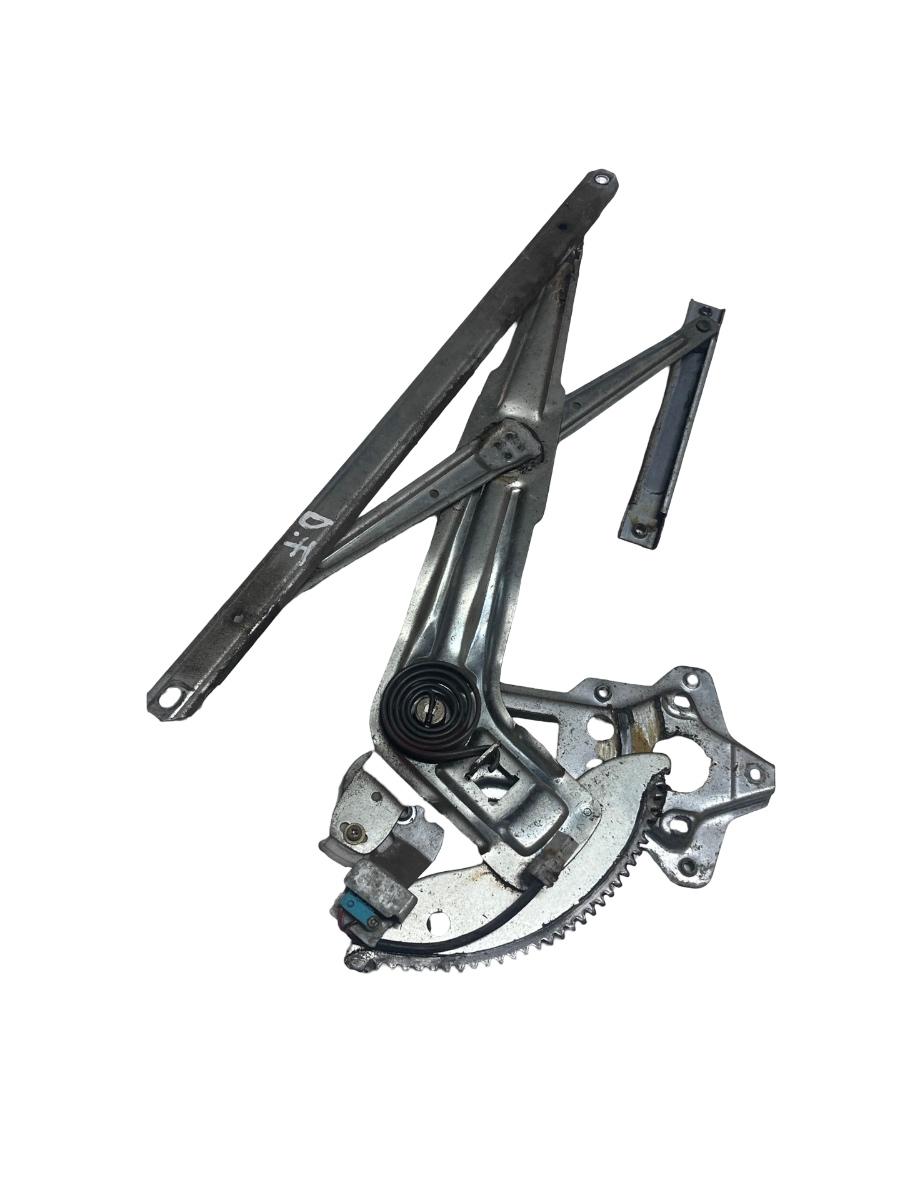 Macara Geam FARA MOTORAS dreapta fata MITSUBISHI L200 - 2001