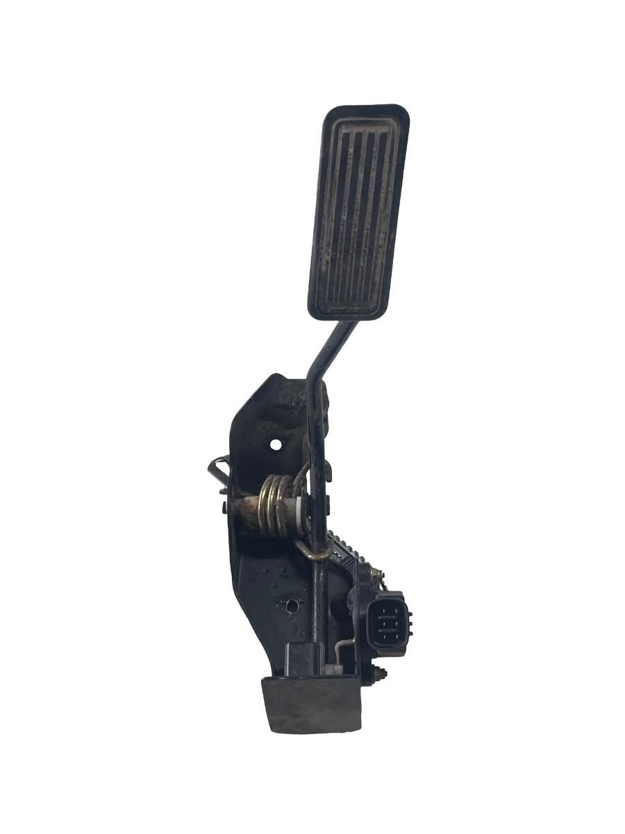 Pedala de acceleratie TOYOTA AVENSIS _T25_ 2003 - 2008 73111-35030