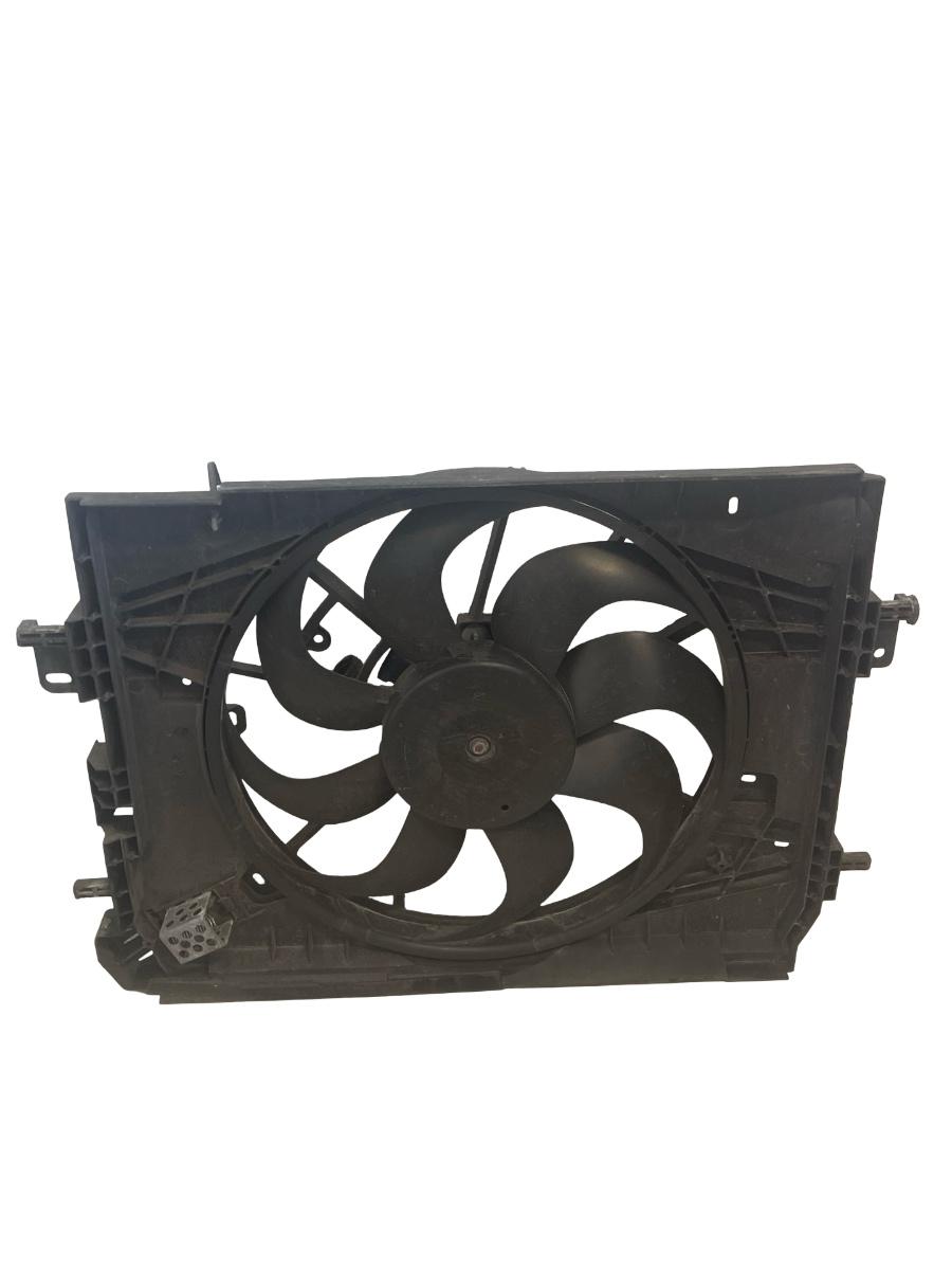 Electroventilator DACIA LOGAN MCV II 2013 -> 0.9 TCe 90 H4B 400, H4B 408 214815012R
